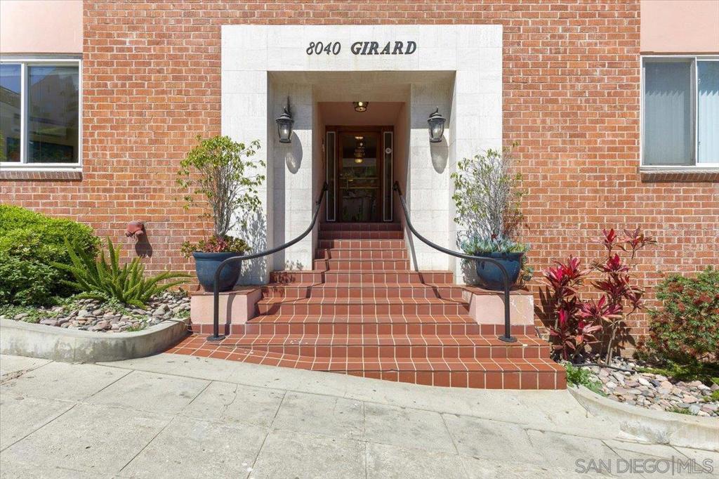 MLS #250045286SD image #5