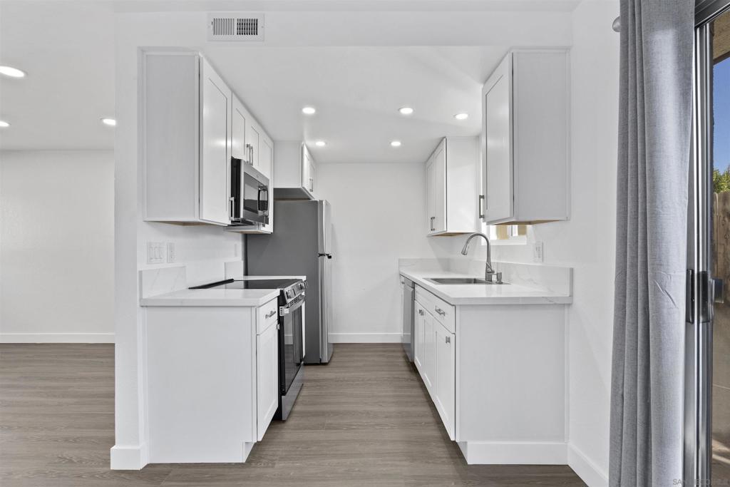 MLS #250045291SD image #4