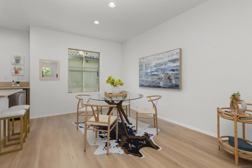 MLS #250045319SD image #11