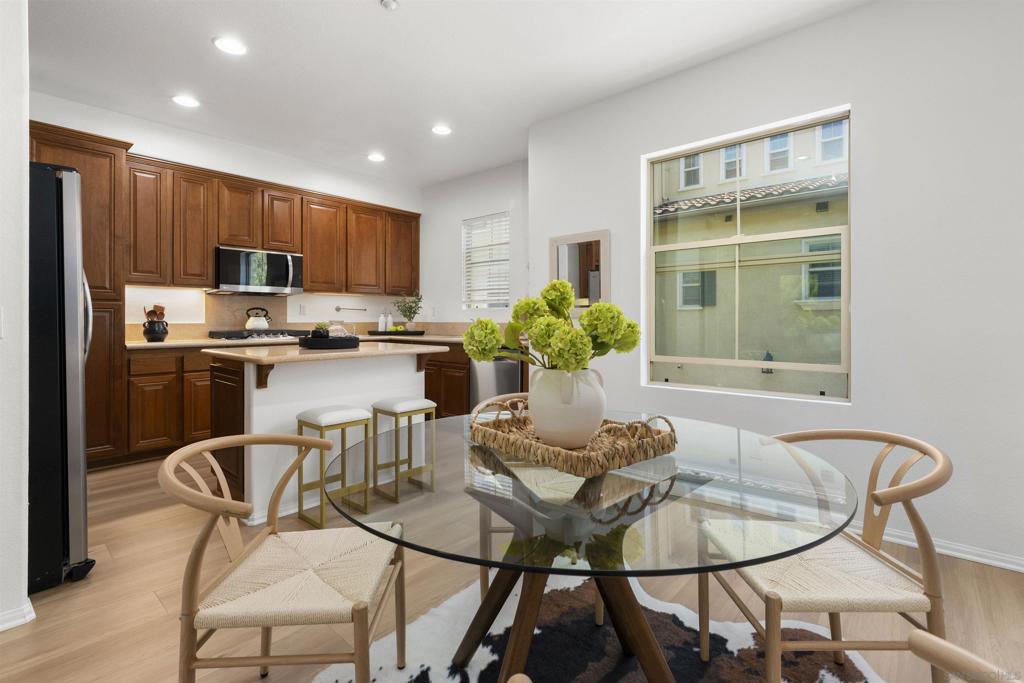 MLS #250045319SD image #14