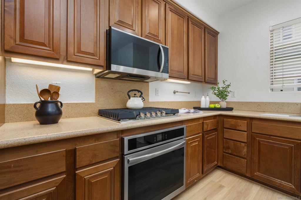 MLS #250045319SD image #19