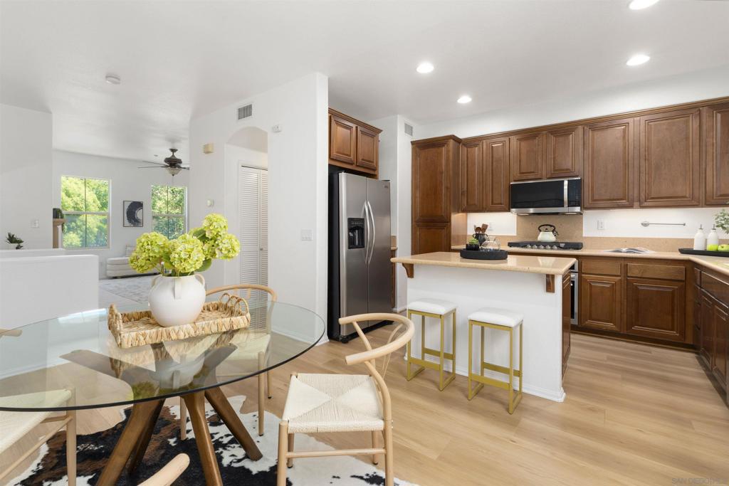 MLS #250045319SD image #24