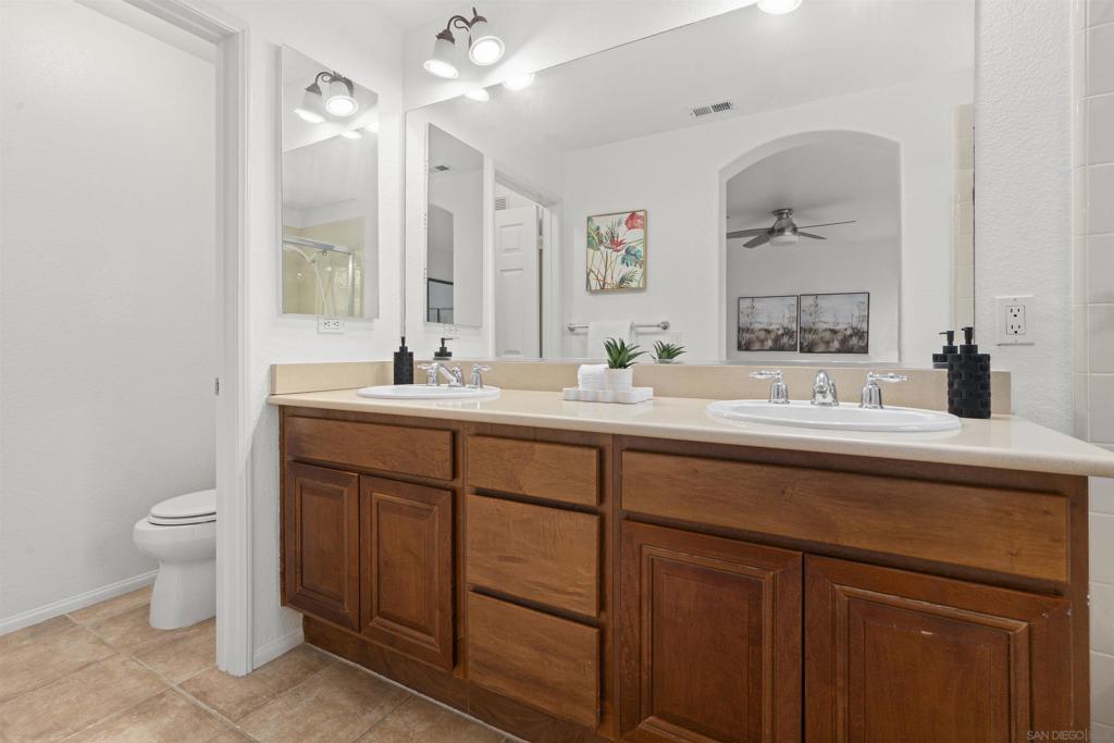 MLS #250045319SD image #32