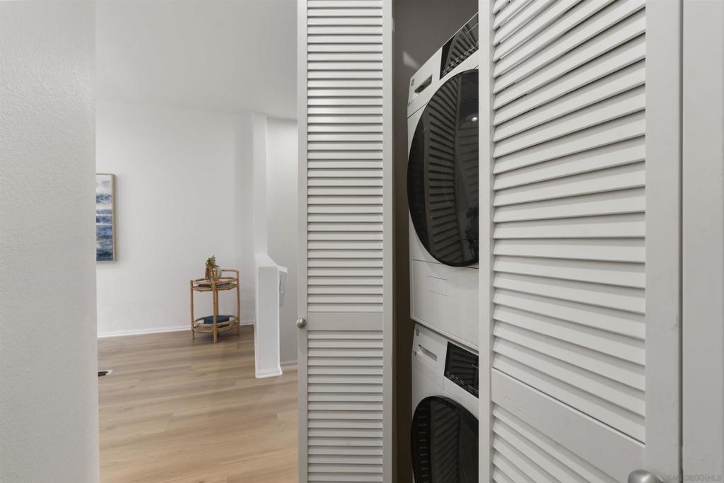 MLS #250045319SD image #38