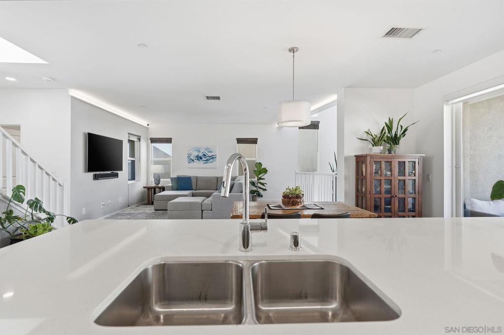 MLS #250045486SD image #57