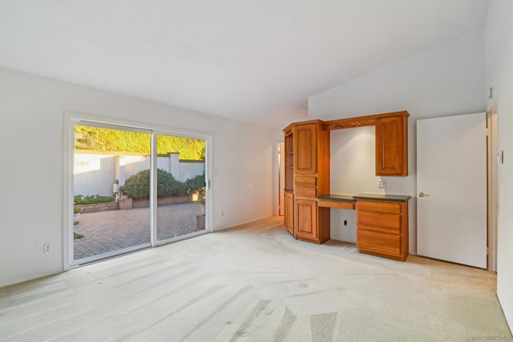 MLS #250045498SD image #16