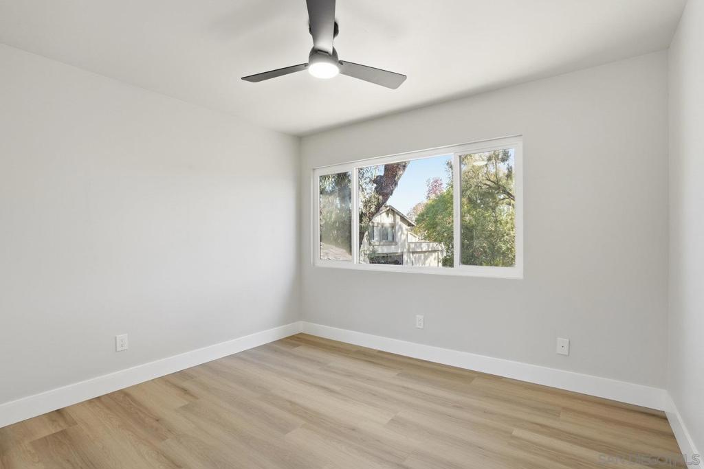 MLS #250045528SD image #20