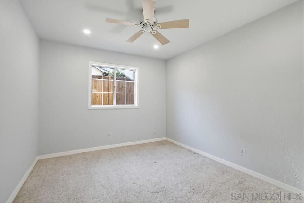 MLS #250045533SD image #17