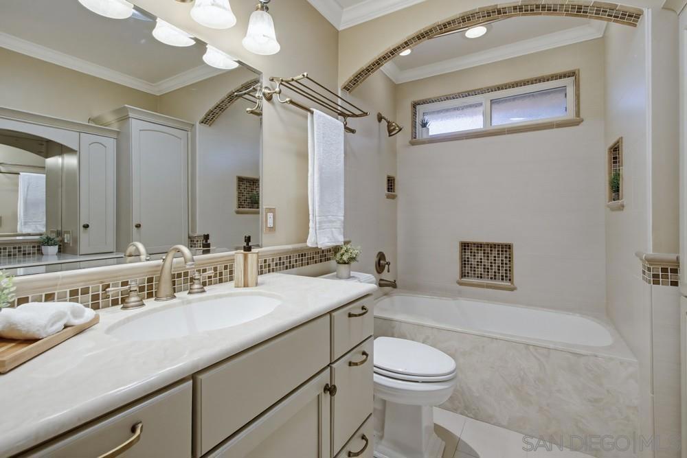 MLS #250045533SD image #30