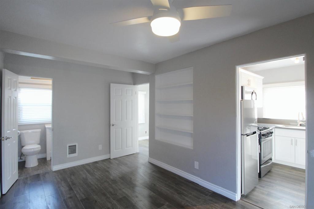 MLS #250045676SD image #26