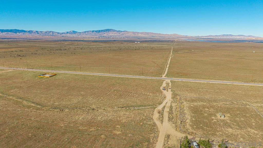 MLS #250045688SD image #10