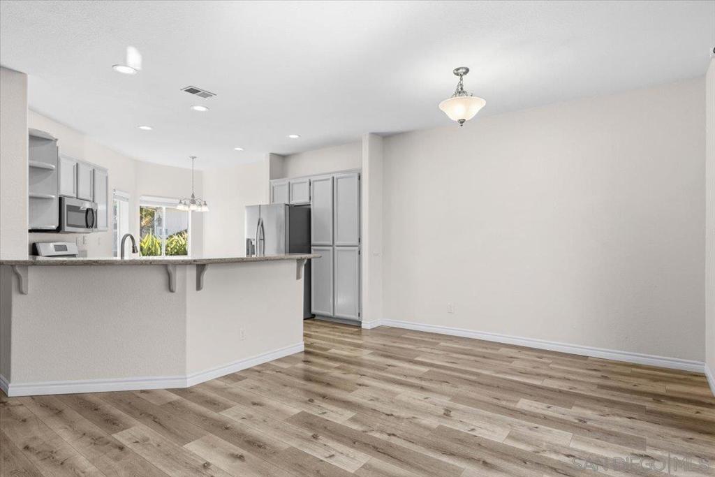 MLS #250045826SD image #9