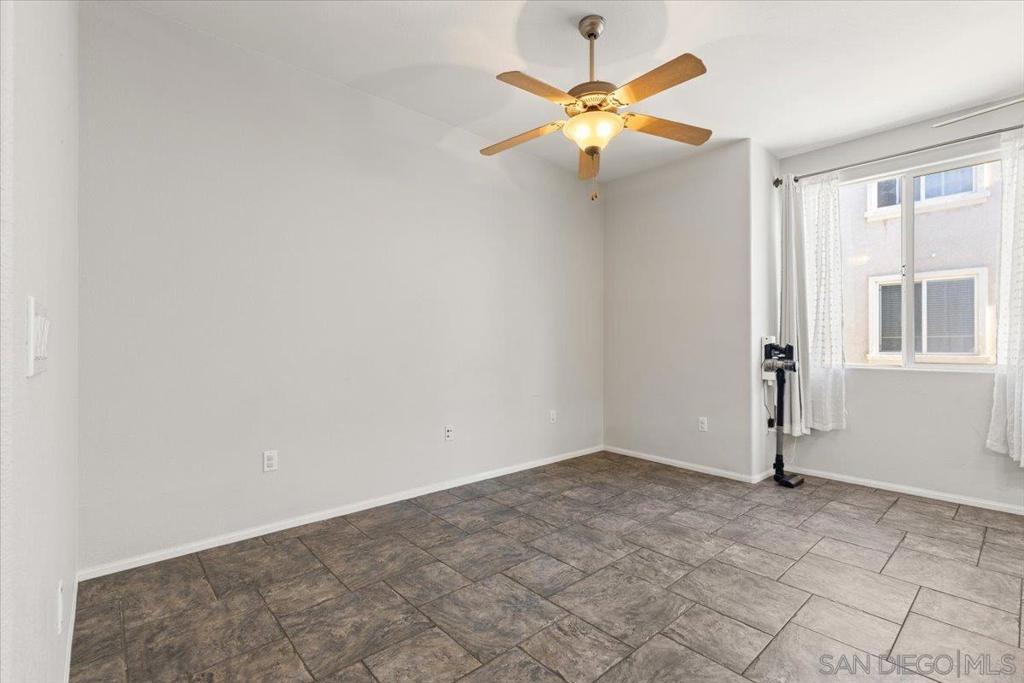 MLS #250045828SD image #11