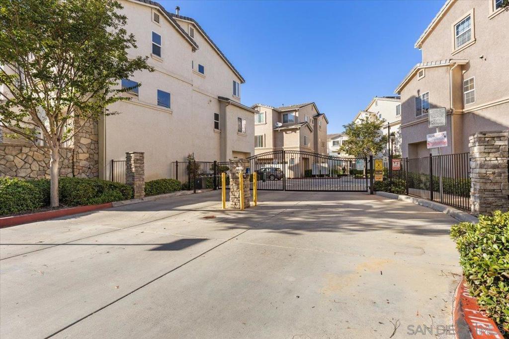 MLS #250045828SD image #18