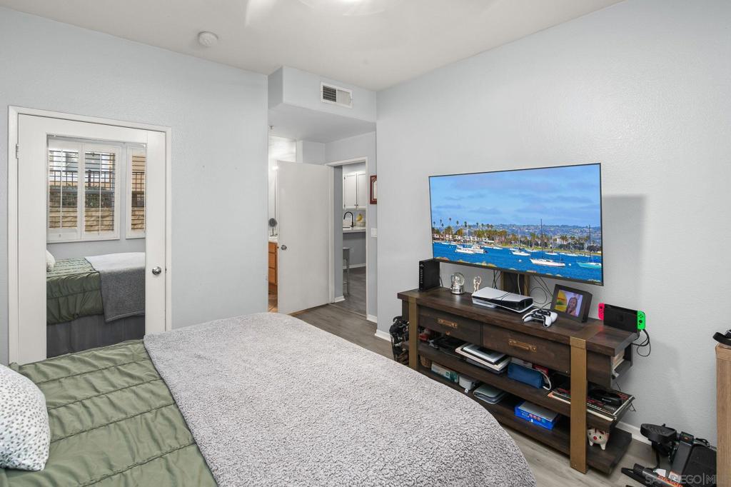 MLS #250045851SD image #12