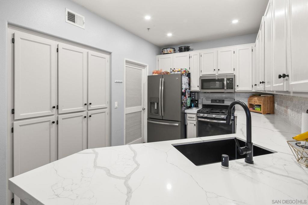 MLS #250045851SD image #8