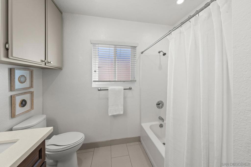 MLS #250045862SD image #27