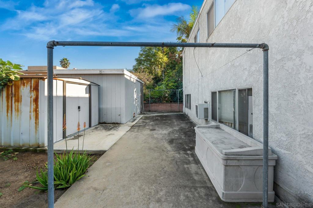 MLS #250045862SD image #41