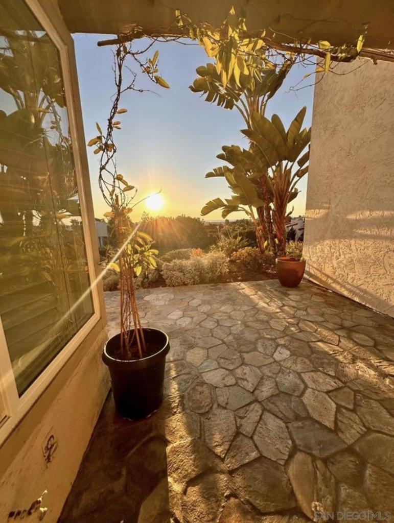 MLS #250045880SD image #28