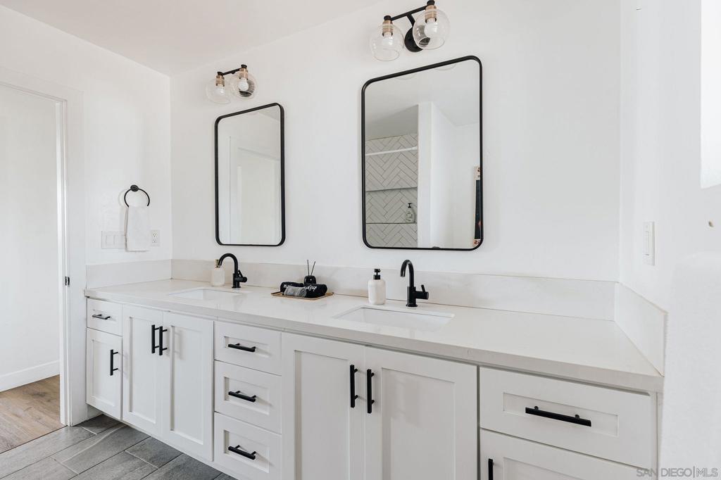 MLS #250045936SD image #19