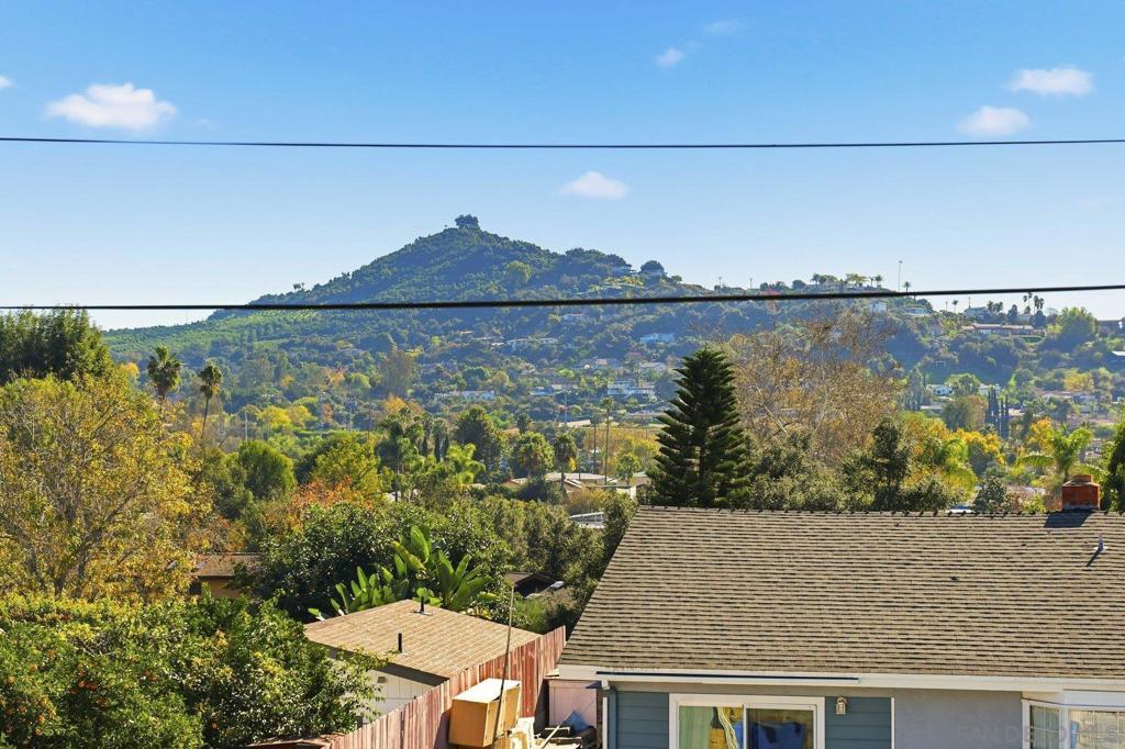 MLS #250045940SD image #16