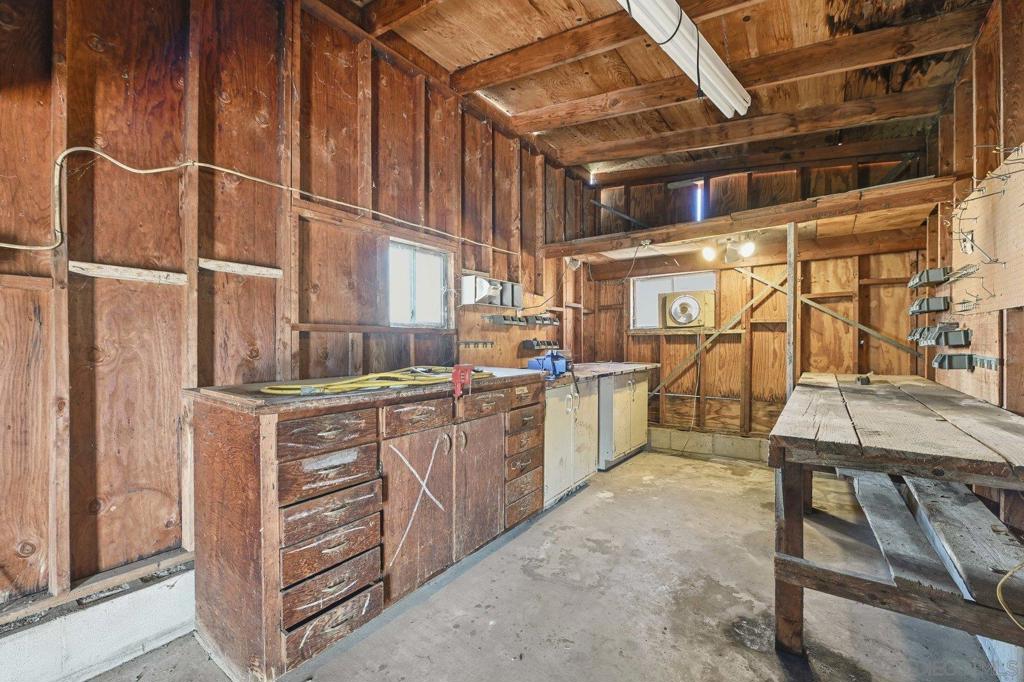 MLS #250045940SD image #25