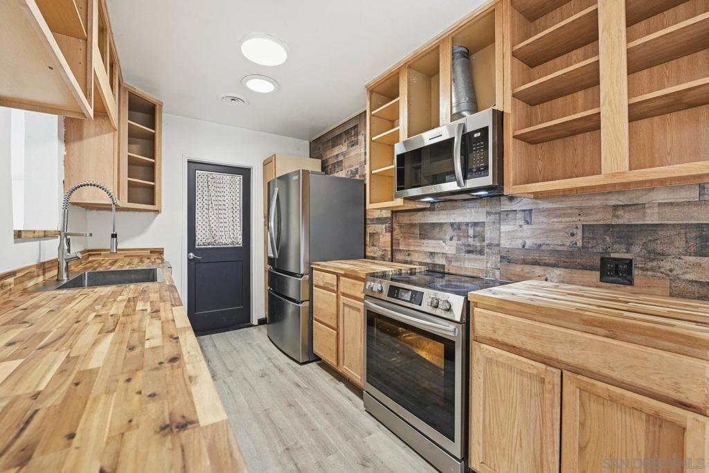 MLS #250045940SD image #7