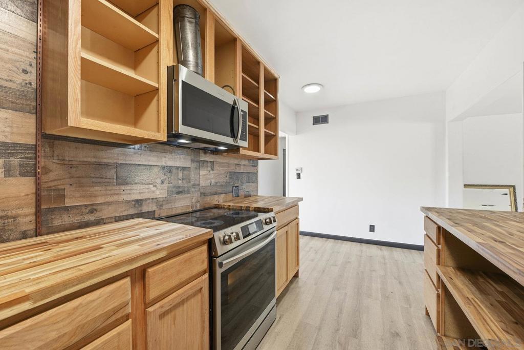 MLS #250045940SD image #8