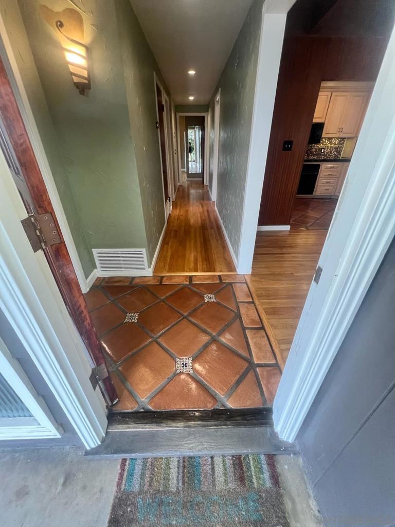 MLS #250045941SD image #19