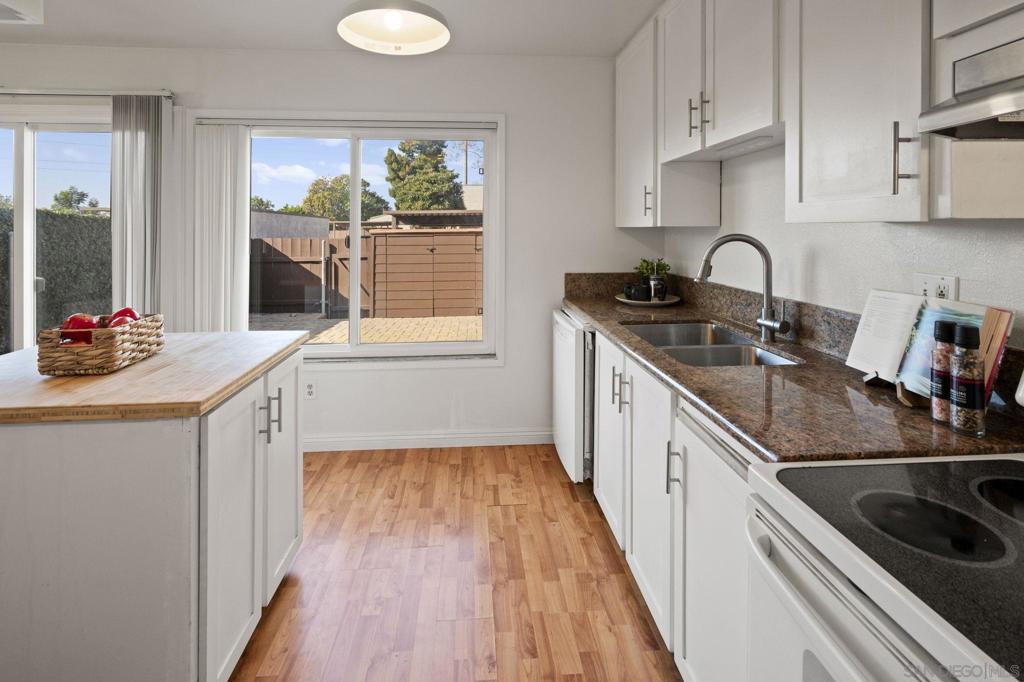 MLS #250045942SD image #12