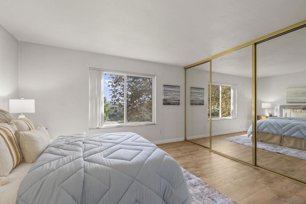 MLS #250045942SD image #16