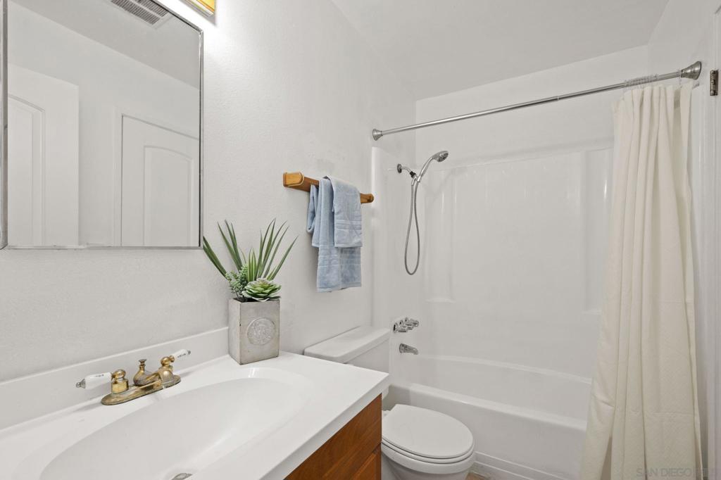 MLS #250045942SD image #18