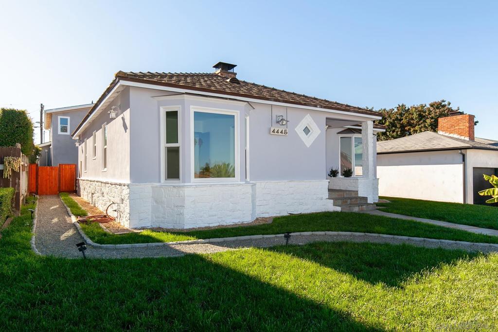 MLS #250045943SD image #11