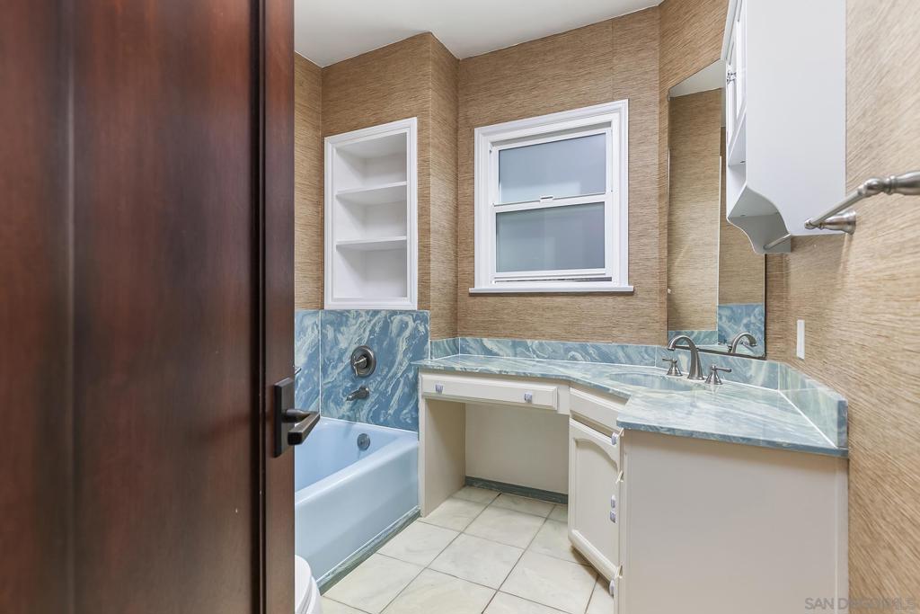 MLS #250045943SD image #38