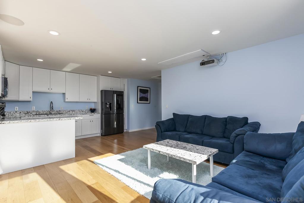 MLS #250045943SD image #49