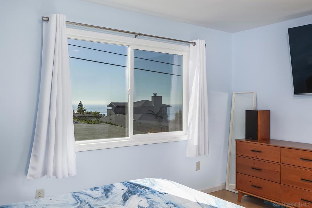 MLS #250045943SD image #56