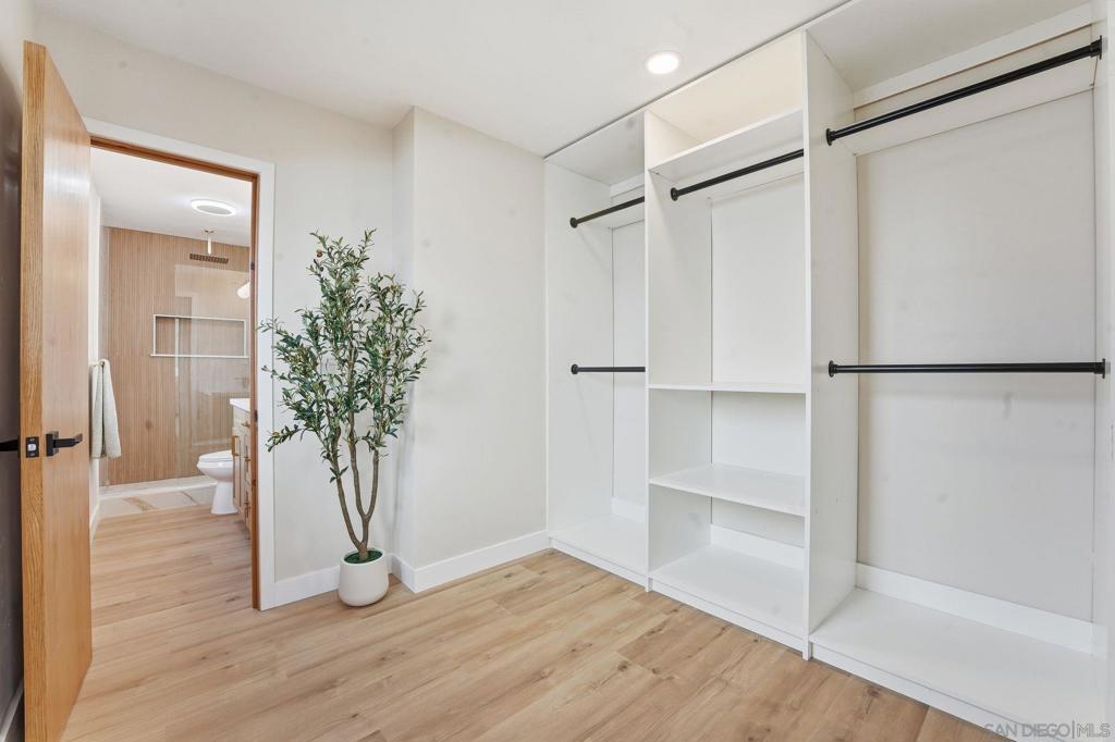 MLS #250045950SD image #14