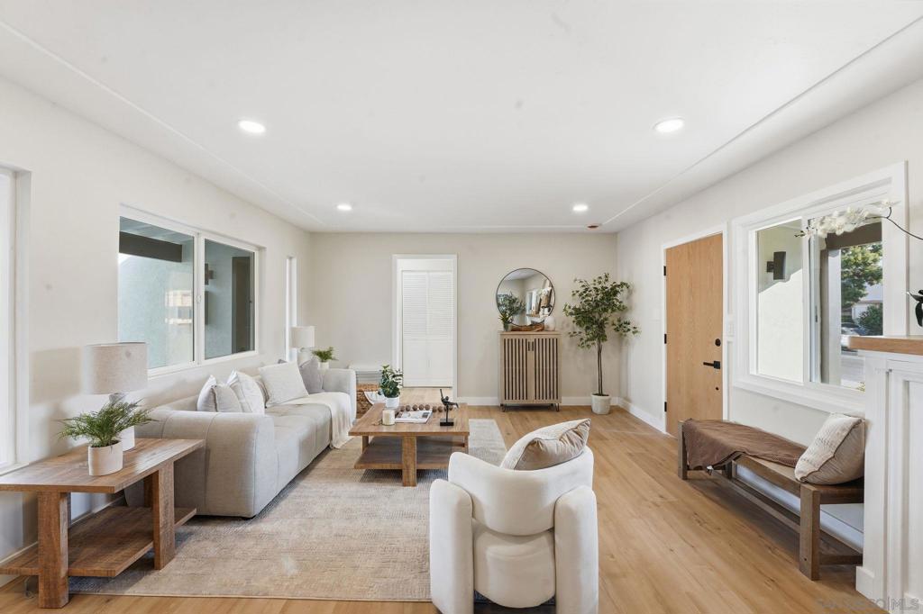 MLS #250045950SD image #5