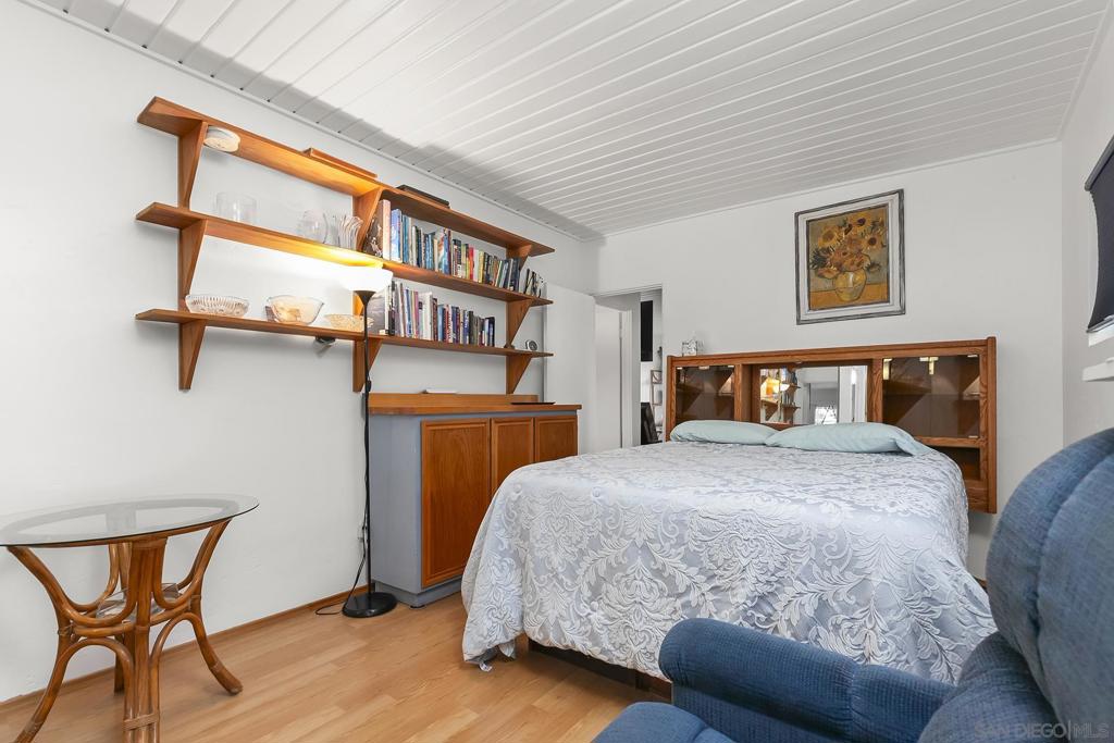 MLS #250045978SD image #12