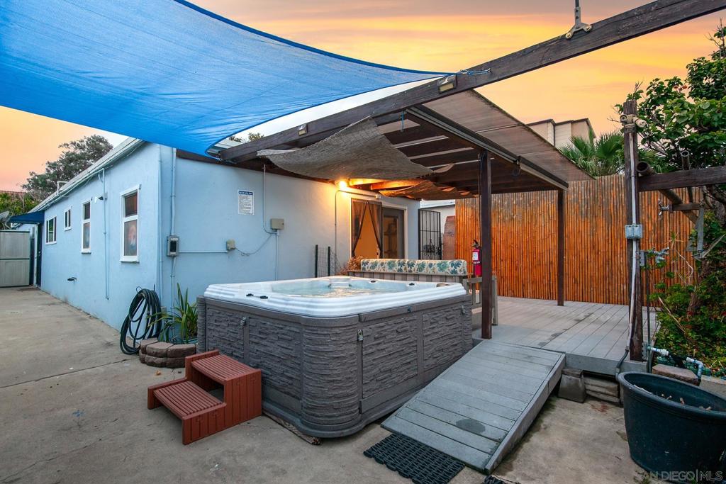 MLS #250045978SD image #18