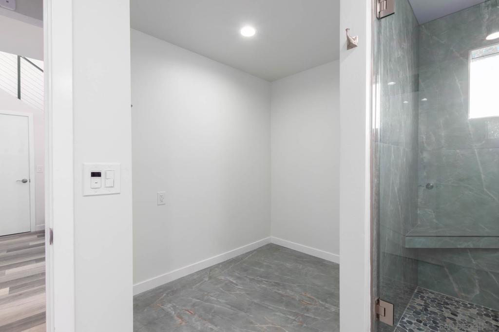 MLS #250046109SD image #11