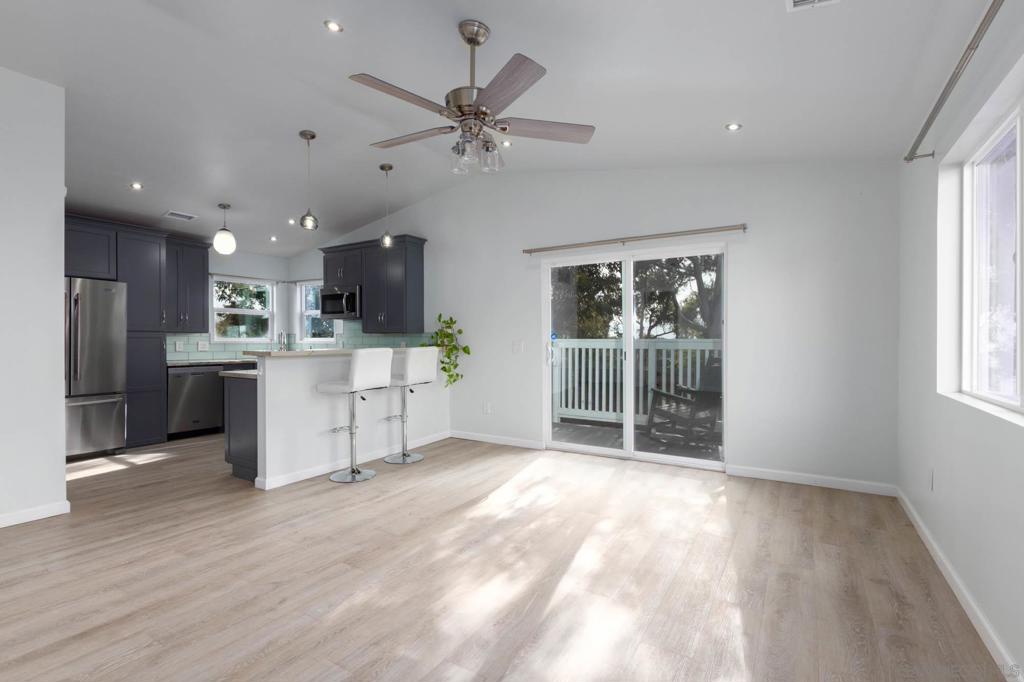 MLS #250046109SD image #29