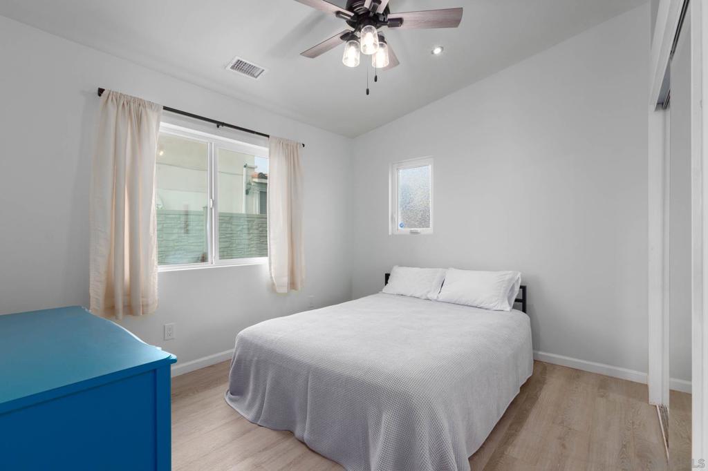 MLS #250046109SD image #32