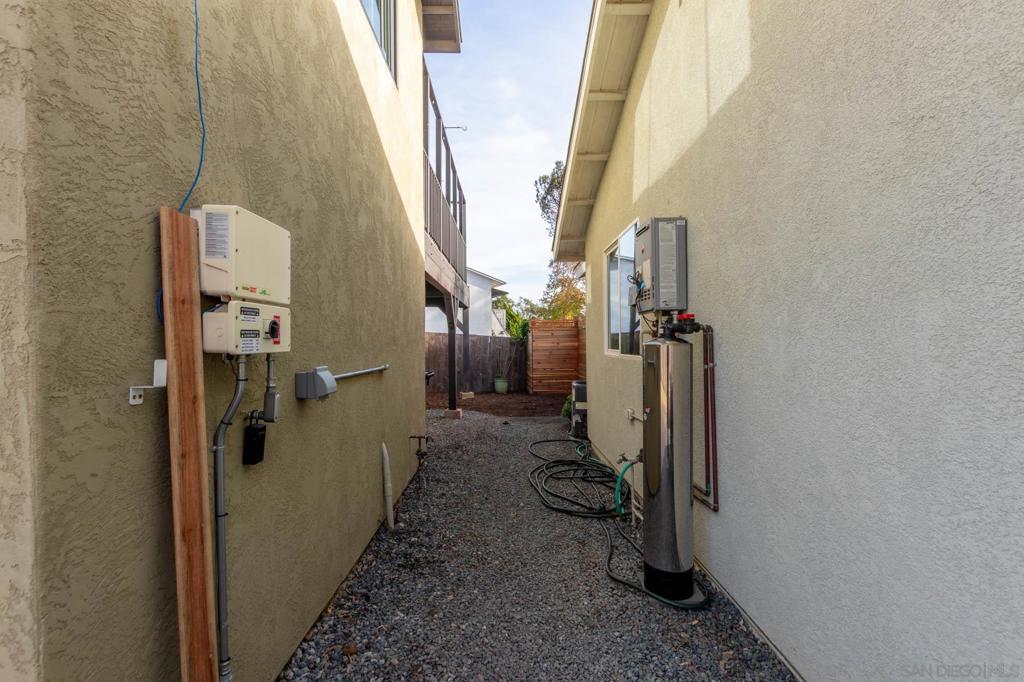 MLS #250046109SD image #46