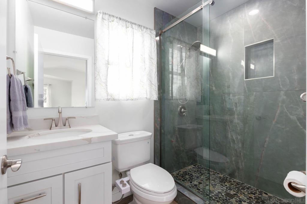 MLS #250046109SD image #9