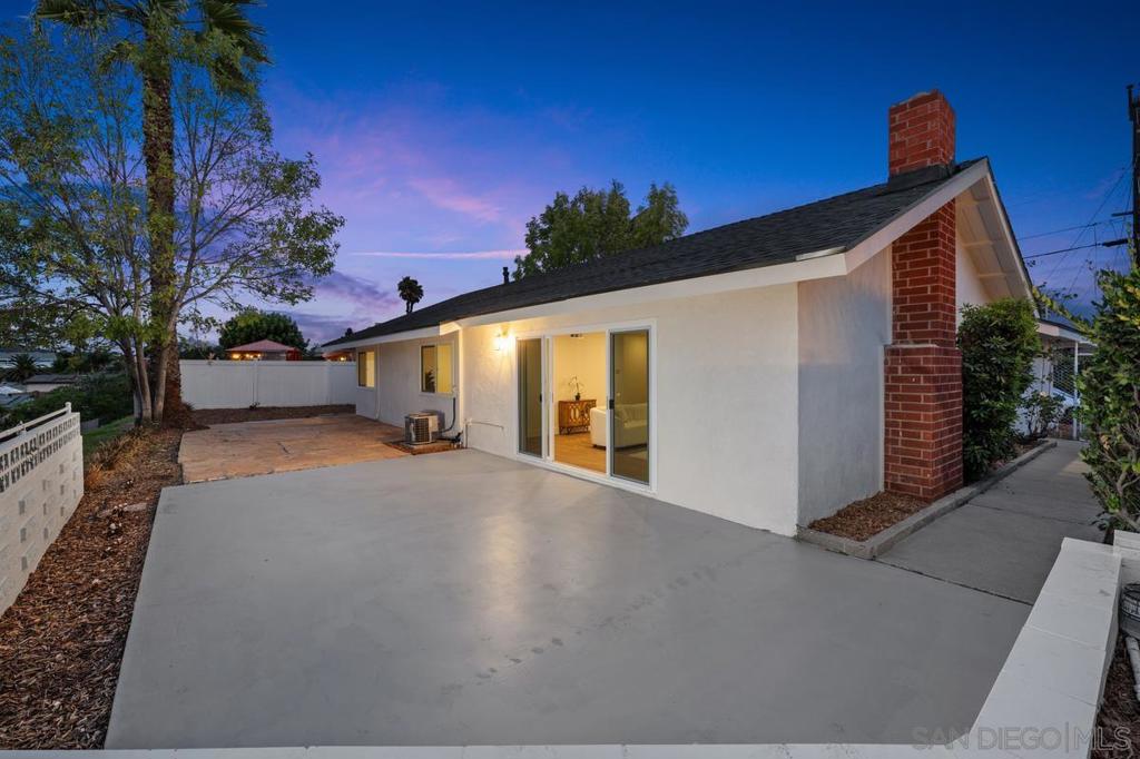 MLS #250046190SD image #12