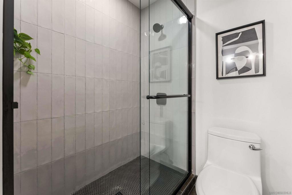 MLS #250046211SD image #11