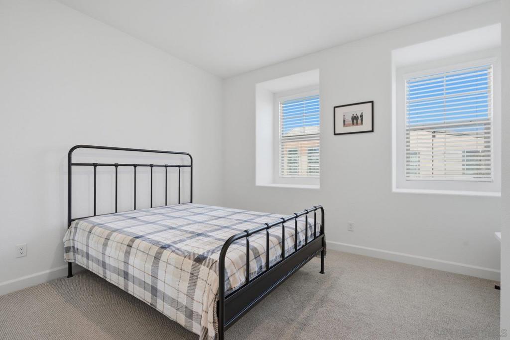 MLS #250046229SD image #21