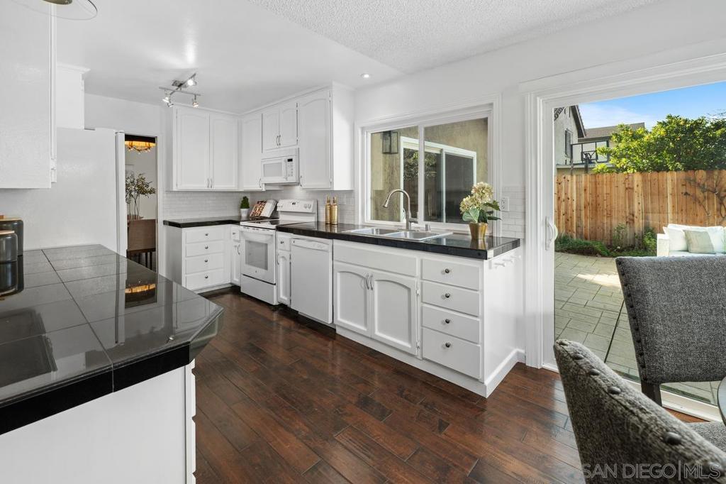 MLS #250046237SD image #13