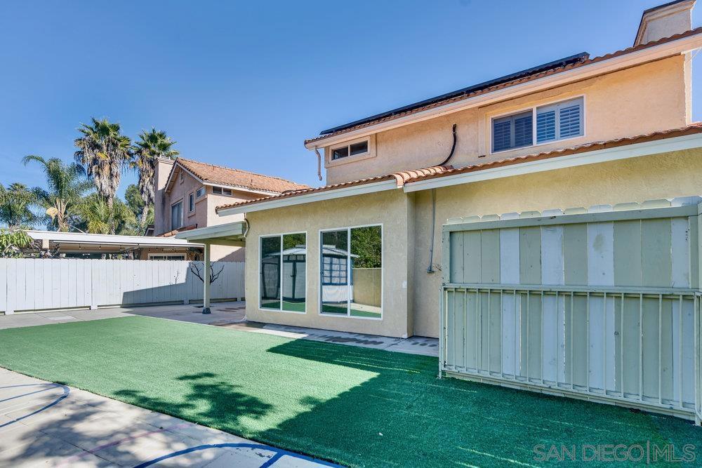 MLS #250046238SD image #17